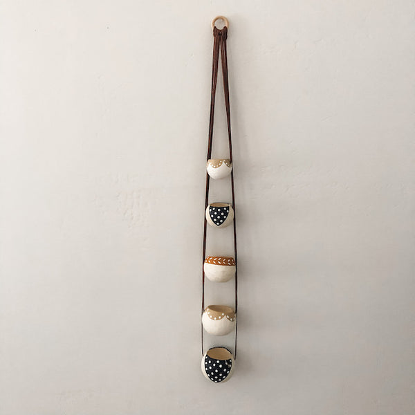 Black & Tan Bell Cup Hanger- Set of 5