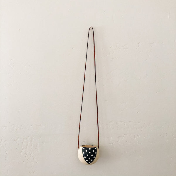 Single Black & Tan Hanging Bell Cups