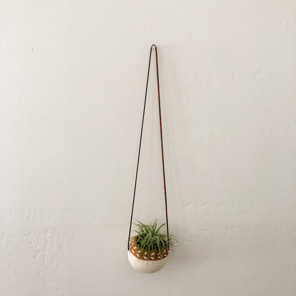 Single Black & Tan Hanging Bell Cups