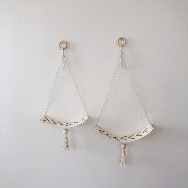 Hanging Canvas Air Plant Hammock- Tan Arrows